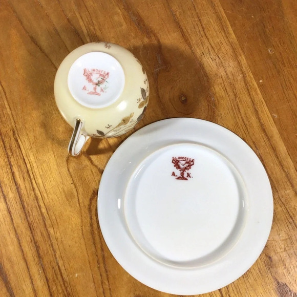 Vintage Limoges Gold Bird Floral Porcelain Cup and Saucer Set - Picture 7 of 7